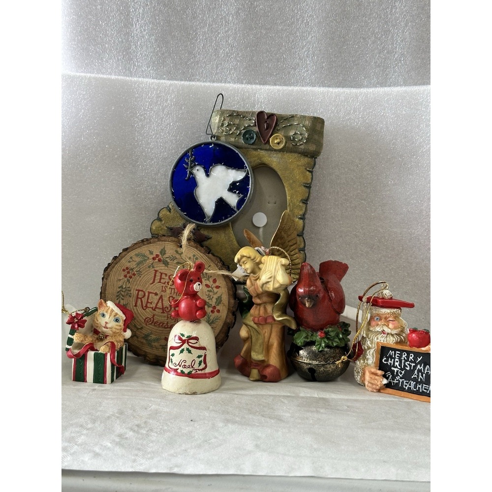 Vintage to Modern‎ Lot of 8 Ornaments Christmas Decorations Cat Bird Santa Bear